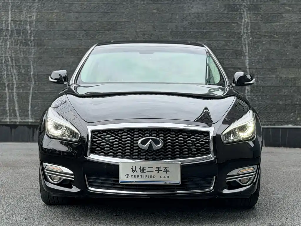 Infiniti Q70 2016 — фото 2