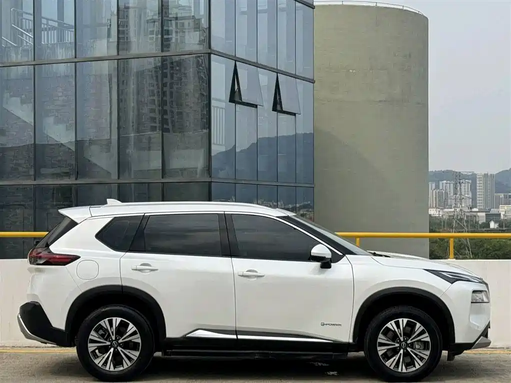 Nissan X-Trail 2023 — фото 14