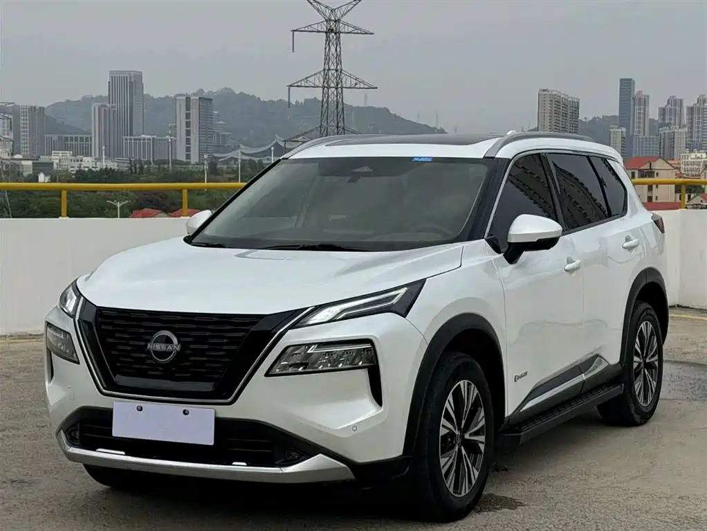 Nissan X-Trail 2023 — фото 1