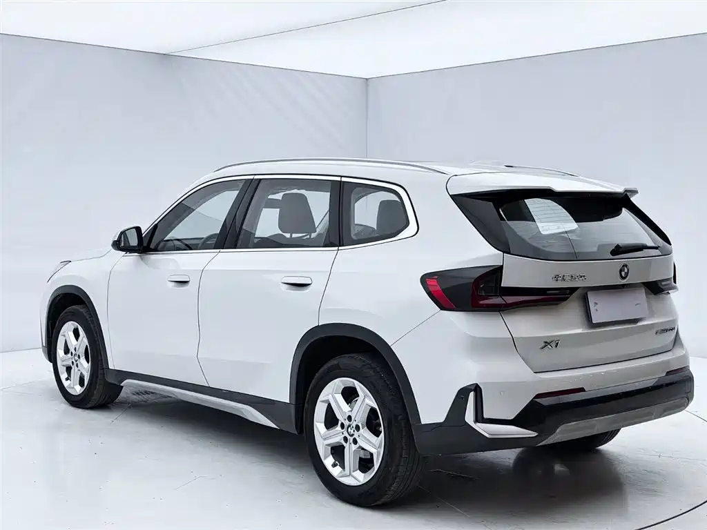 BMW X1 2023 — фото 4
