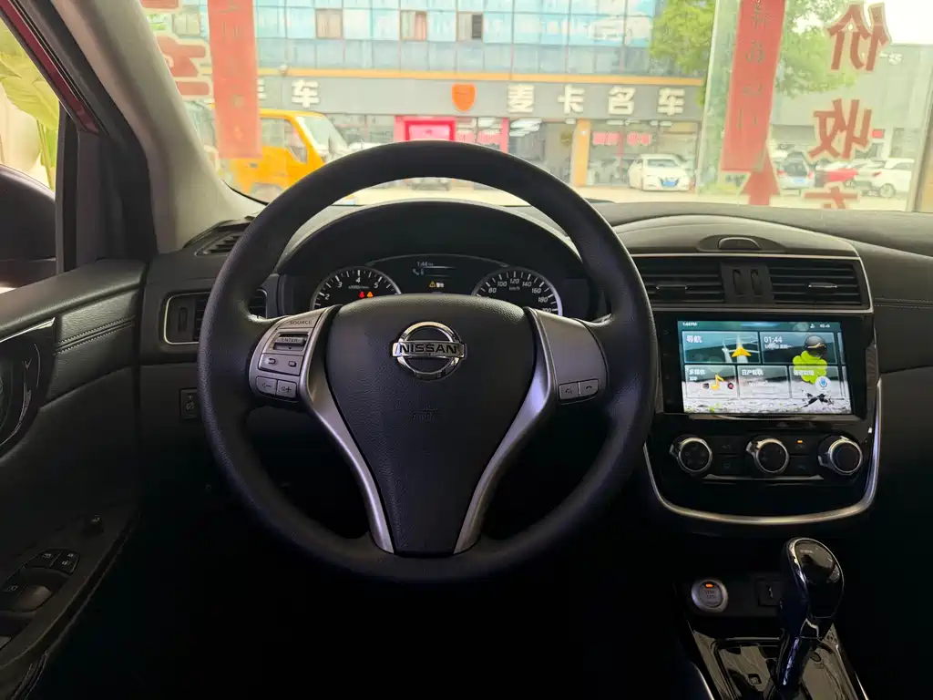 Nissan Tiida 2019 — фото 13