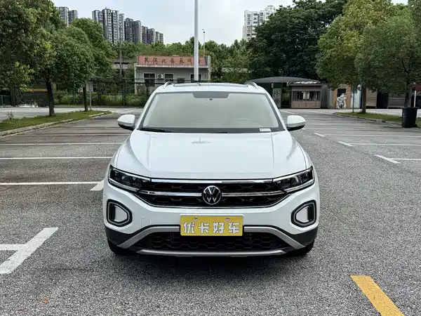 Volkswagen T-Roc 2023