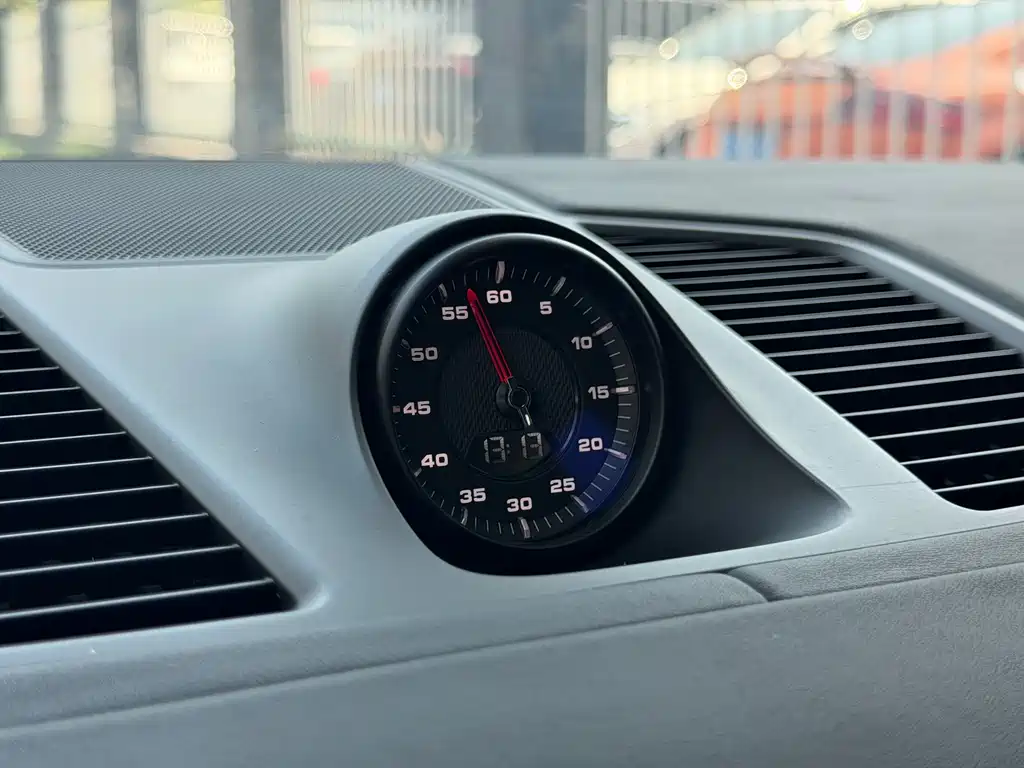 Porsche Cayenne 2019 — фото 14
