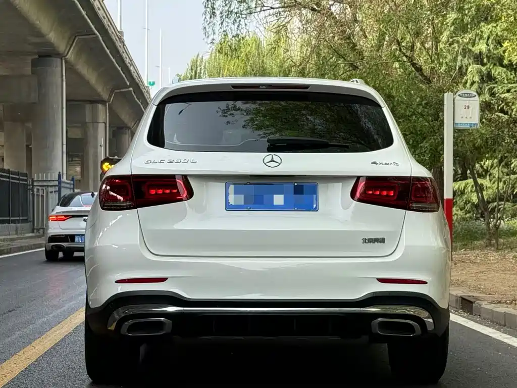 Mercedes-Benz GLC 2021 — фото 18