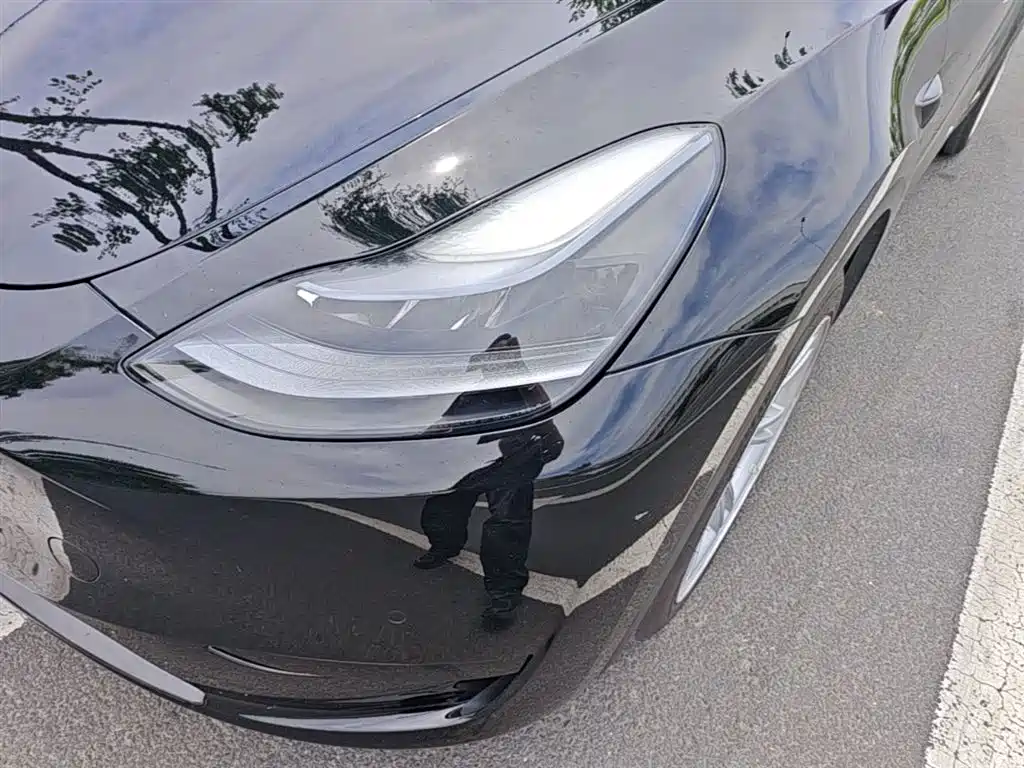 Tesla Model Y 2023 — фото 24