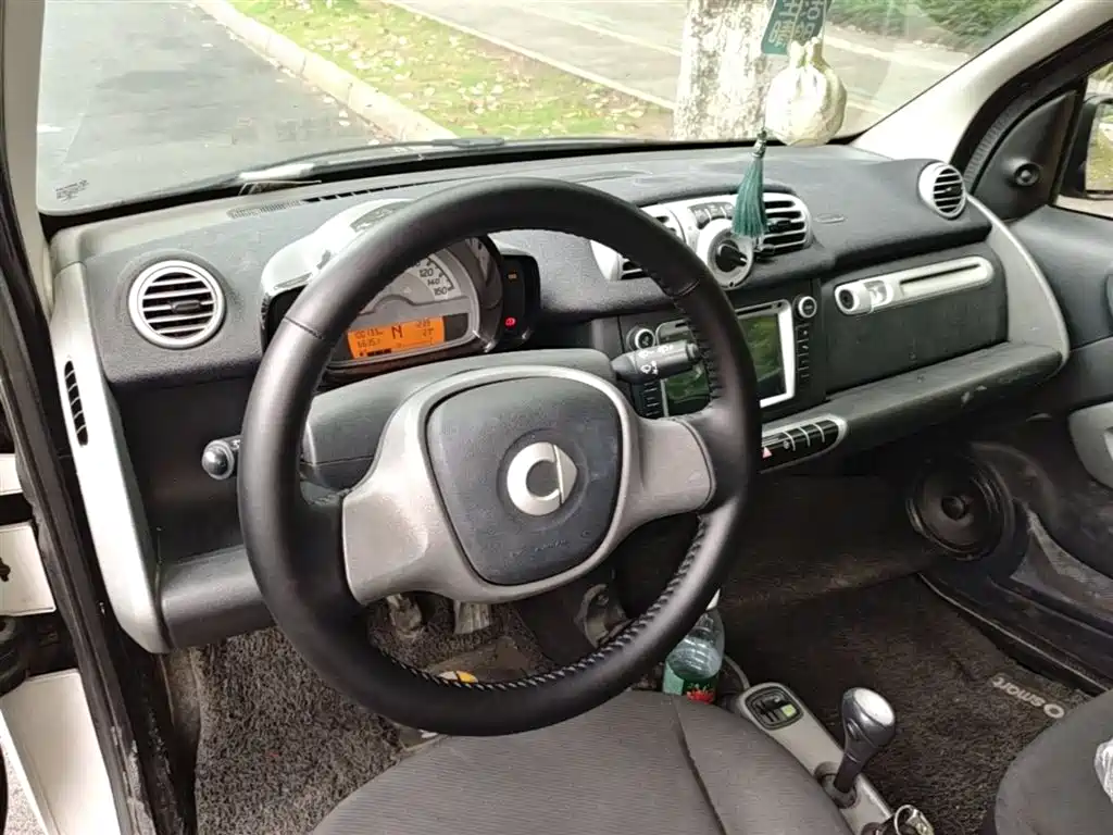 smart Fortwo 2014 — фото 11