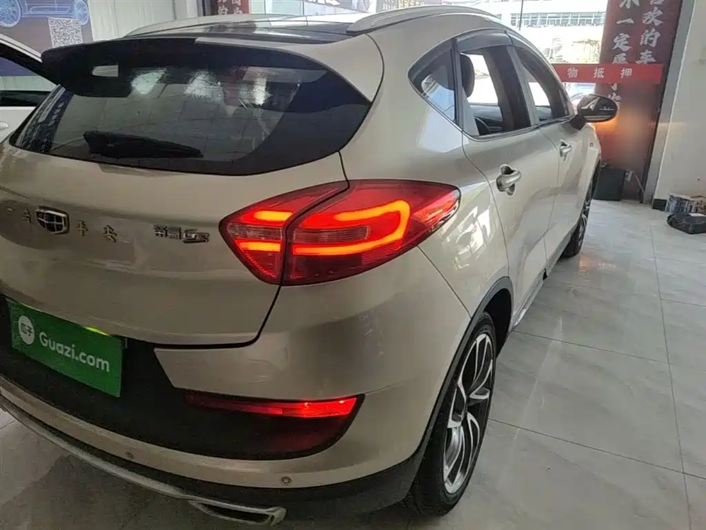 Geely Emgrand GS 2018 — фото 8