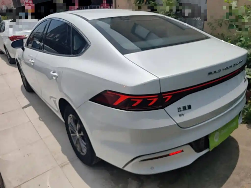 BYD Qin PLUS 2023 — фото 5