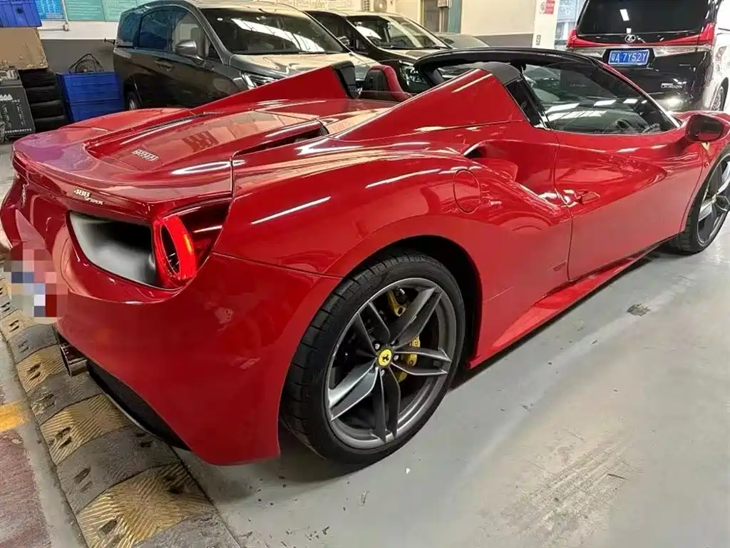 Ferrari 488 2018 — фото 3