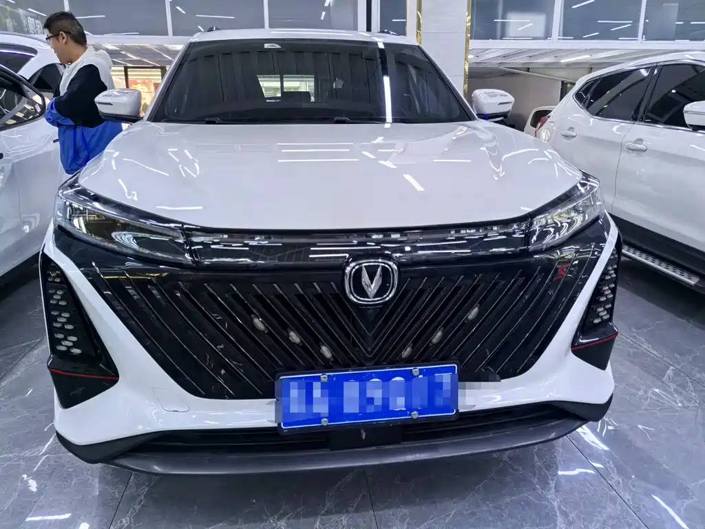 Changan CS75 PLUS 2022 — фото 2