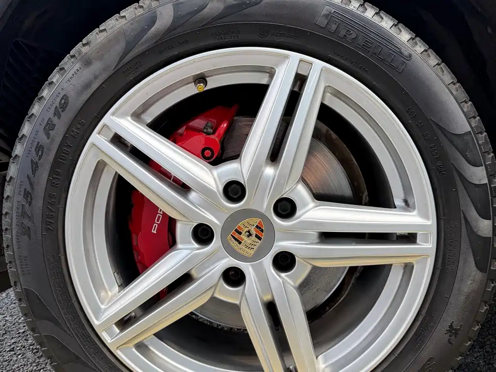 Porsche Cayenne 2015 — фото 16