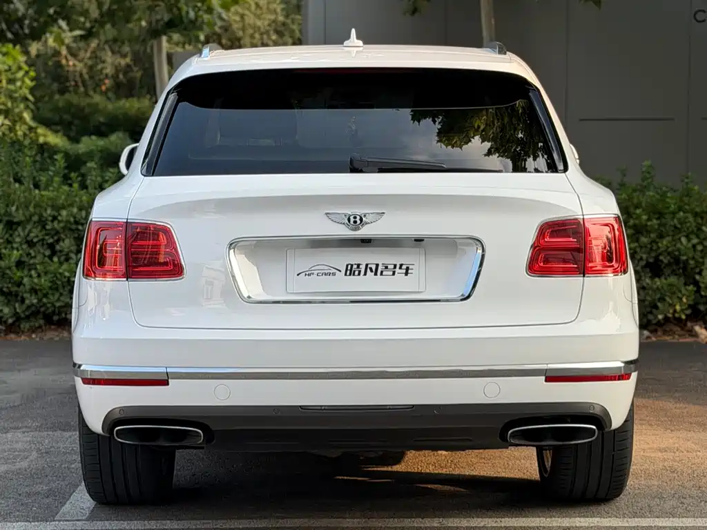 Bentley Bentayga 2016 — фото 4