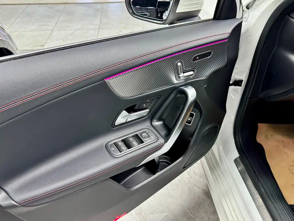 Mercedes-Benz A-Class 2024 — фото 24