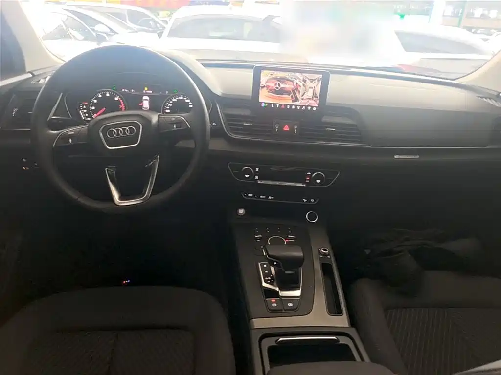 Audi Q5L 2019 — фото 10