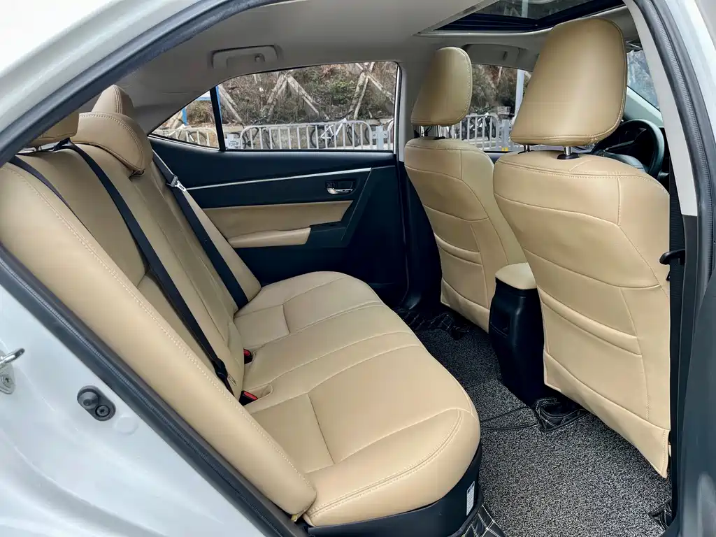 Toyota Corolla Hybrid 2020 — фото 11