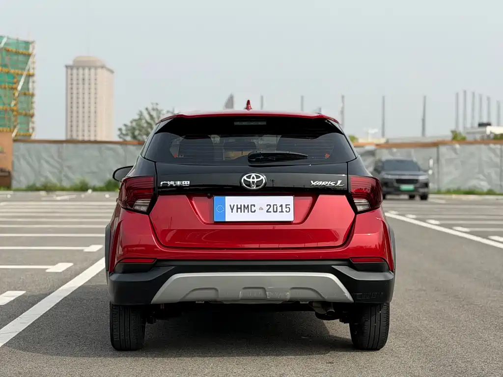 Toyota Yaris L 2021 — фото 19