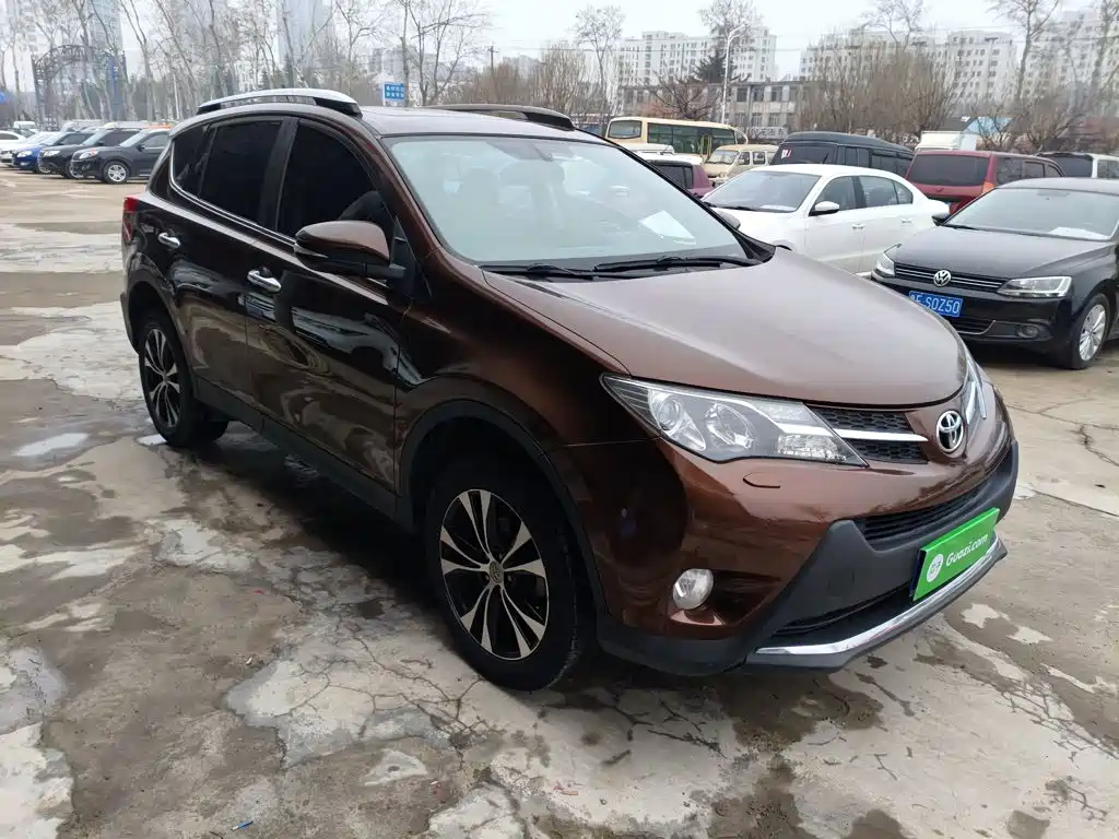Toyota RAV4 2013 — фото 22