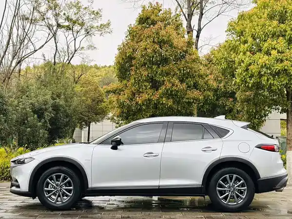 Mazda CX-4 2021