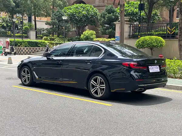 BMW 5 Series 2022