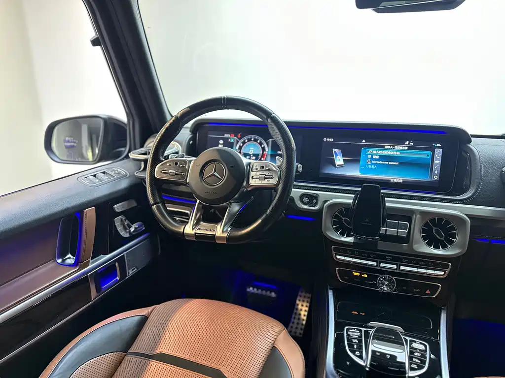 Mercedes-Benz G-Class AMG 2018 — фото 17