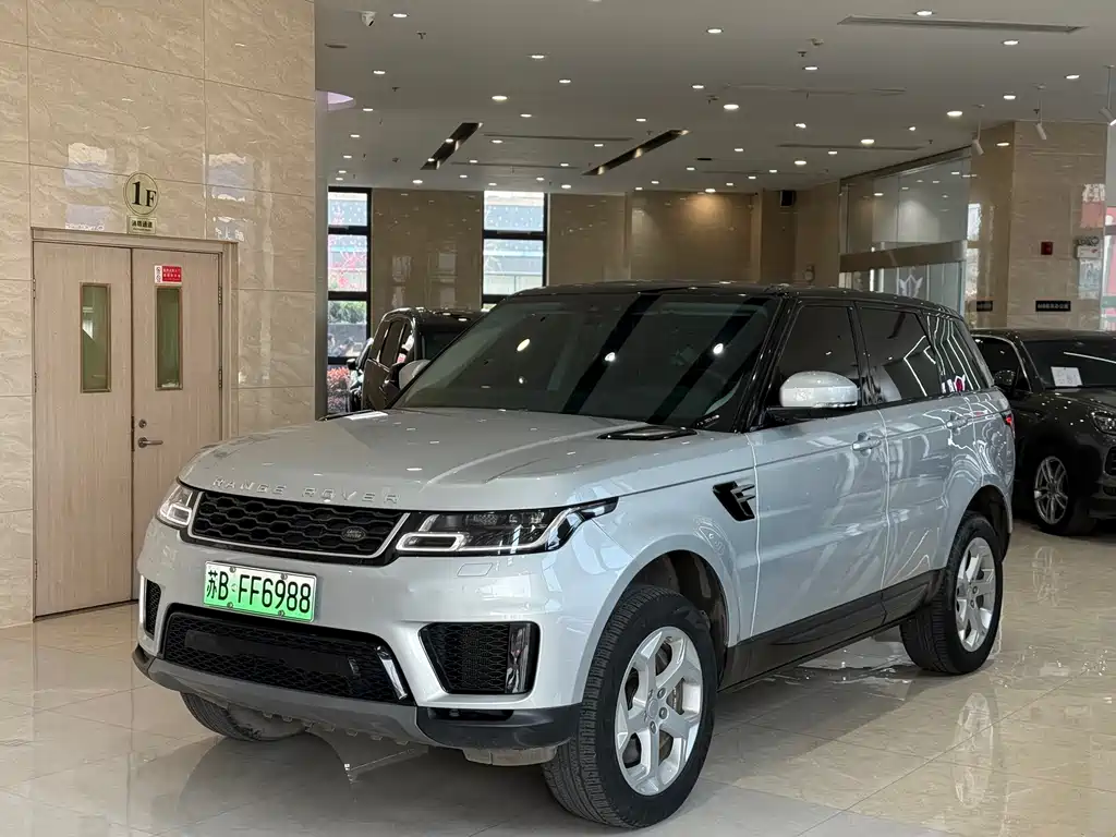 Land Rover Sport PHEV 2021