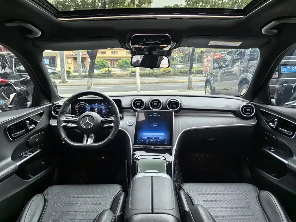 Mercedes-Benz C-Class 2022 — фото 11