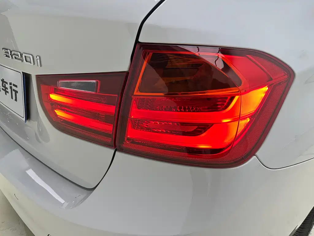 BMW 3 Series 2013 — фото 7