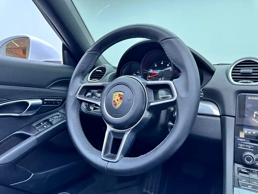 Porsche 718 2018 — фото 9