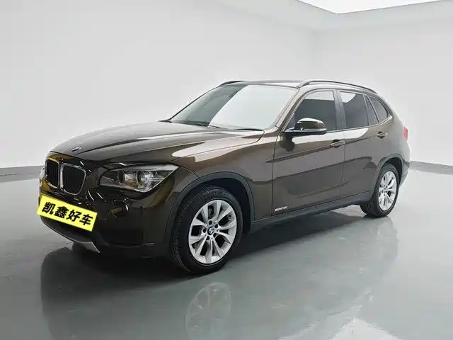 BMW X1 2014 — фото 1