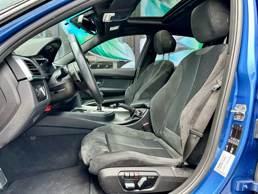 BMW 3 Series 2017 — фото 9