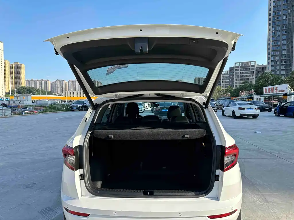 Skoda Karoq 2022 — фото 18