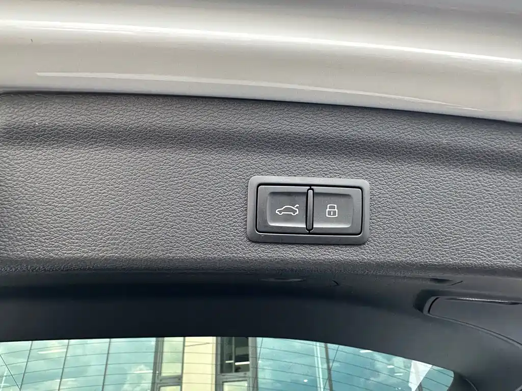 Audi Q3 2022 — фото 14