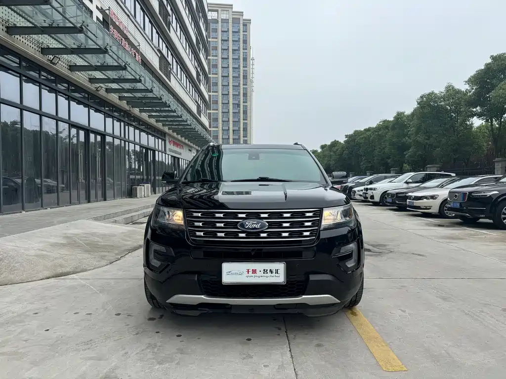 Ford Explorer 2019 — фото 2