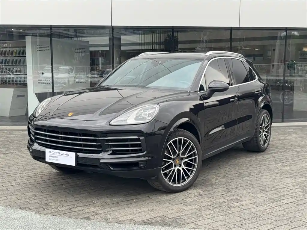 Porsche Cayenne 2022 — фото 1