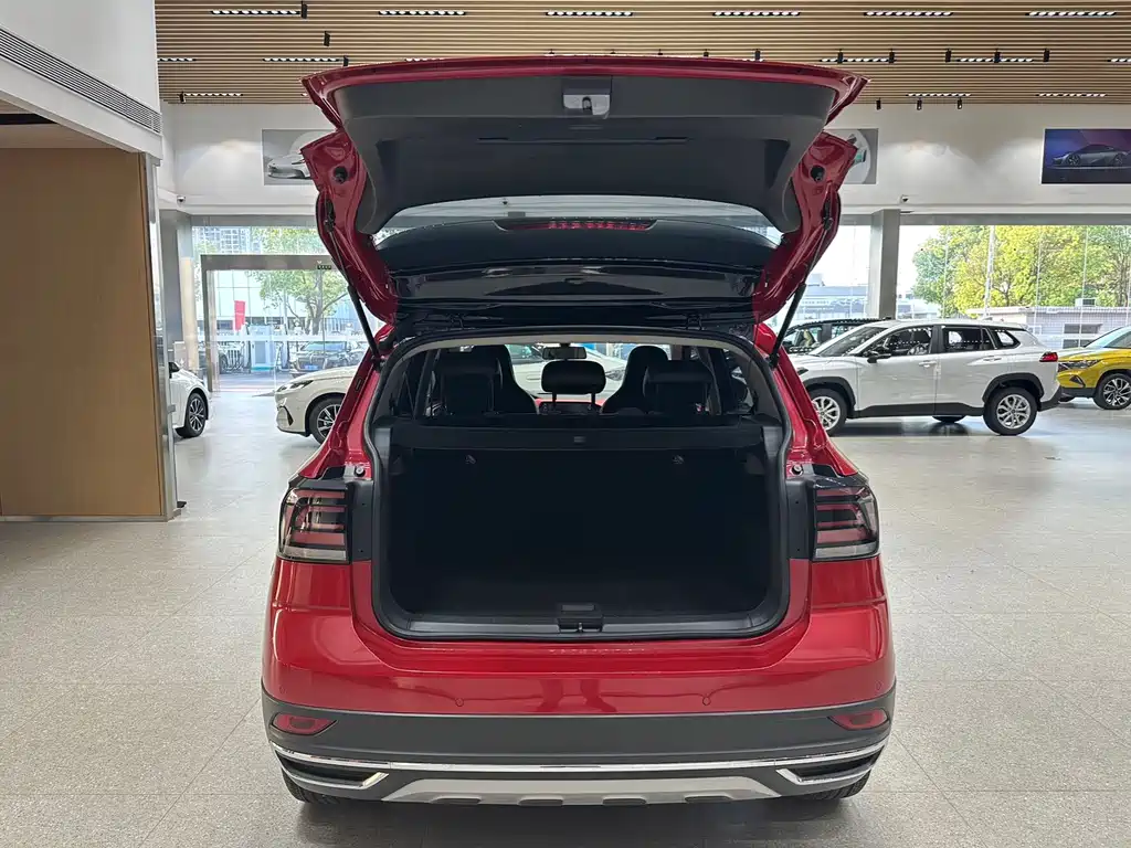 Volkswagen T-Cross 2020 — фото 9