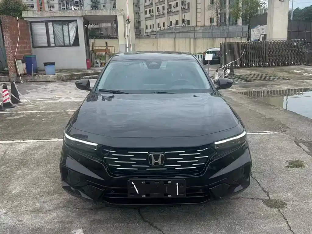 Honda Accord 2025 — фото 1