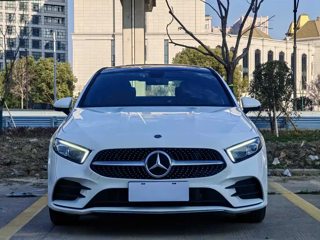 Mercedes-Benz A-Class 2021 — фото 2