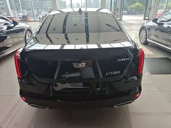 Cadillac CT4 2023