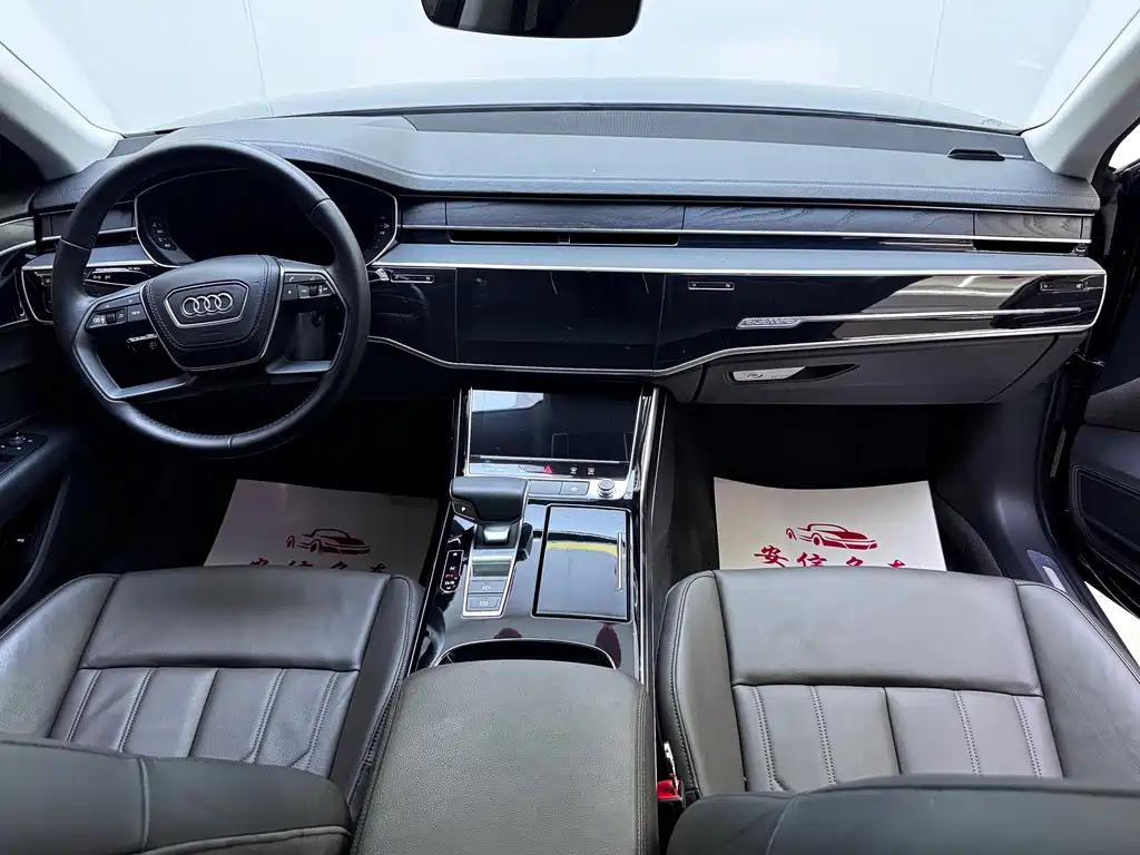 Audi A8 2018 — фото 6