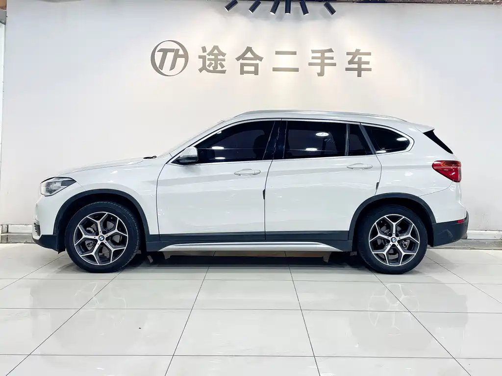 BMW X1 2018 — фото 3