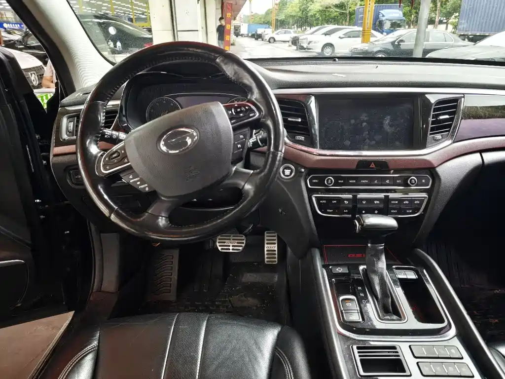 GAC Motor Trumpchi GS8 2018 — фото 7
