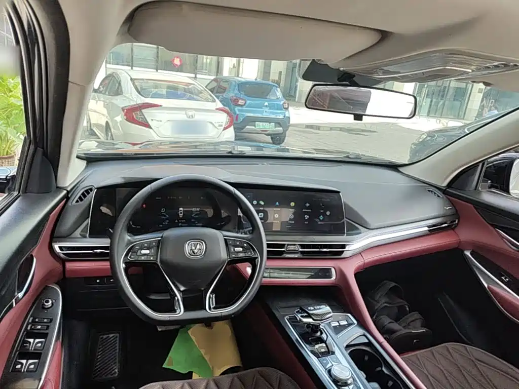 Changan CS75PLUS 2020 — фото 10