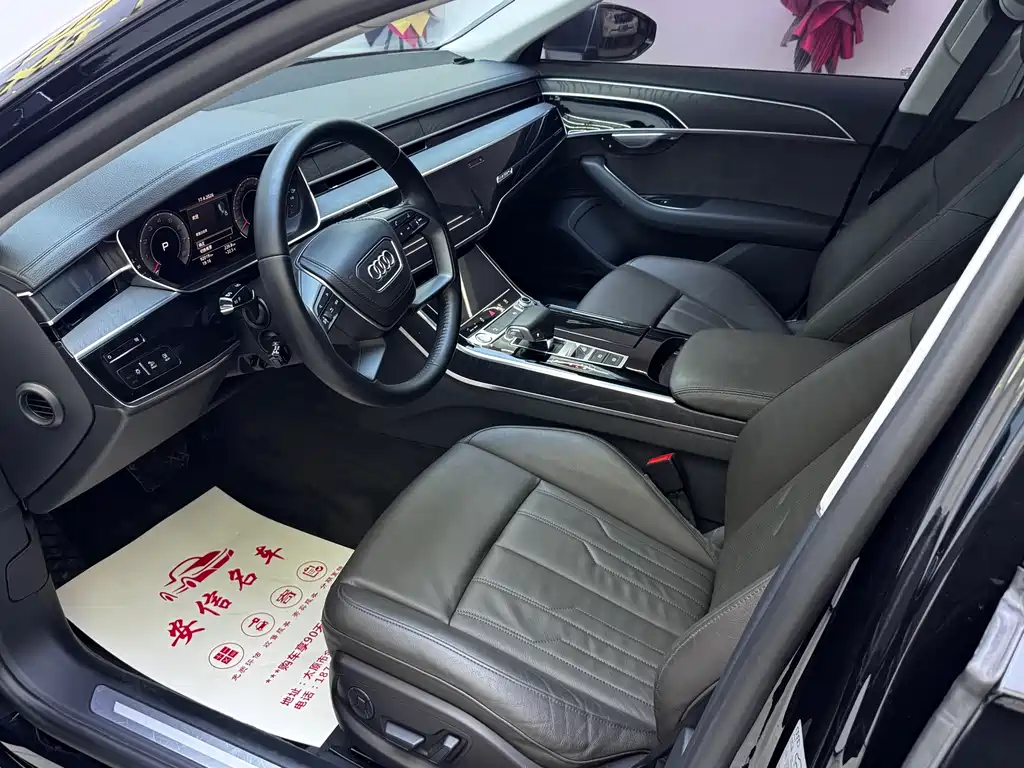 Audi A8 2018 — фото 3