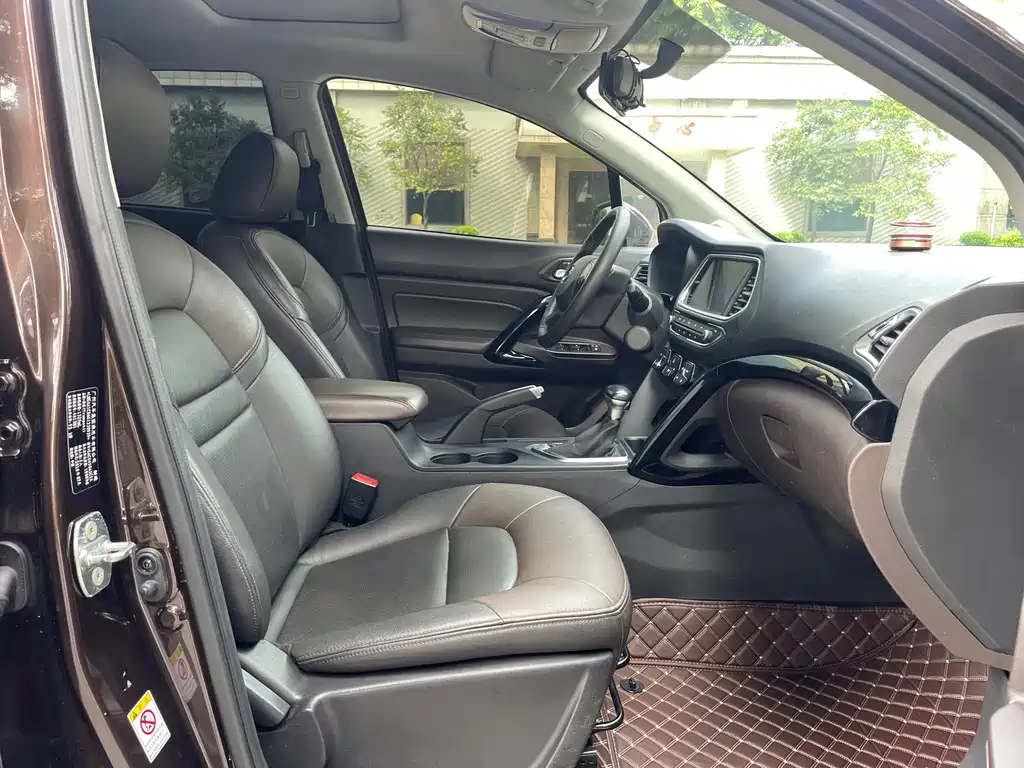 GAC Motor Trumpchi GS4 2016 — фото 11