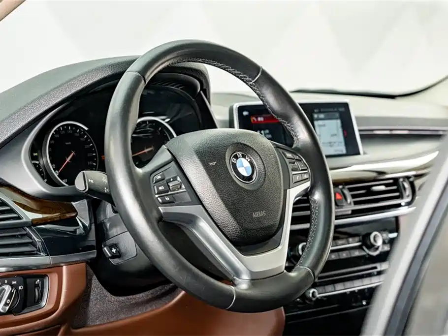 BMW X5 2018 — фото 10