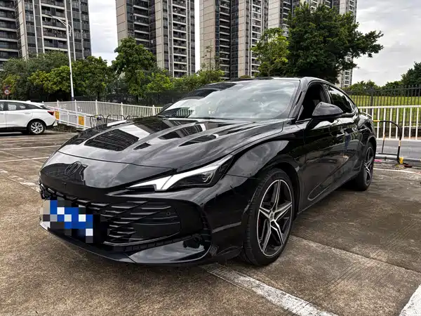 MG MG7 2025