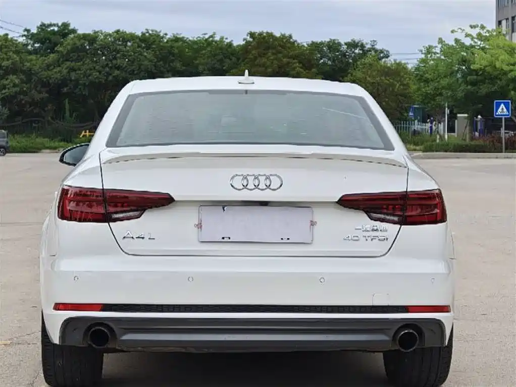 Audi A4L 2018 — фото 6
