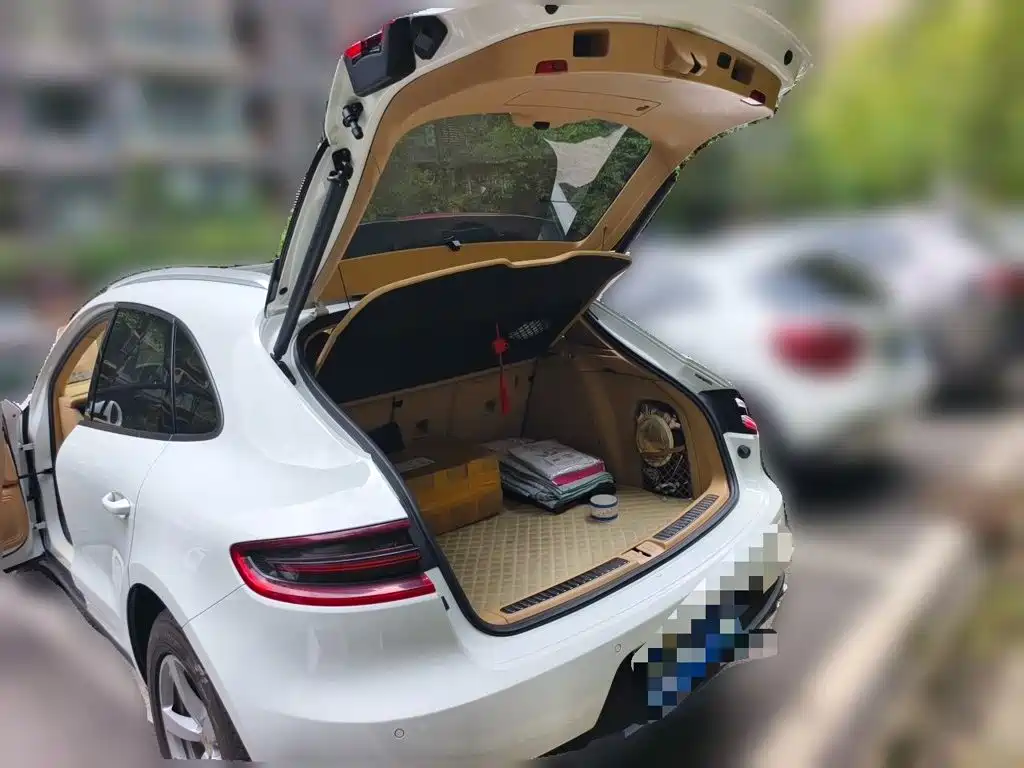 Porsche Macan 2016 — фото 20