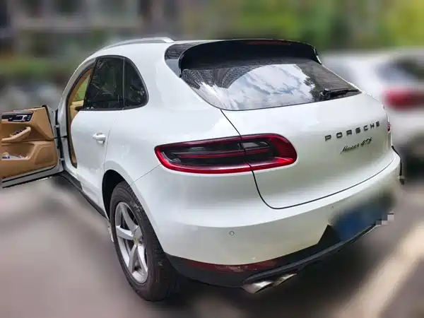 Porsche Macan 2016