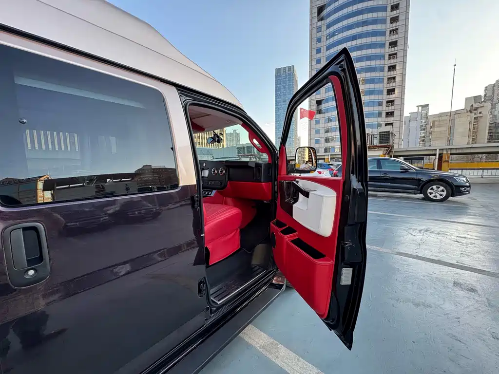 GMC SAVANA 2017 — фото 25